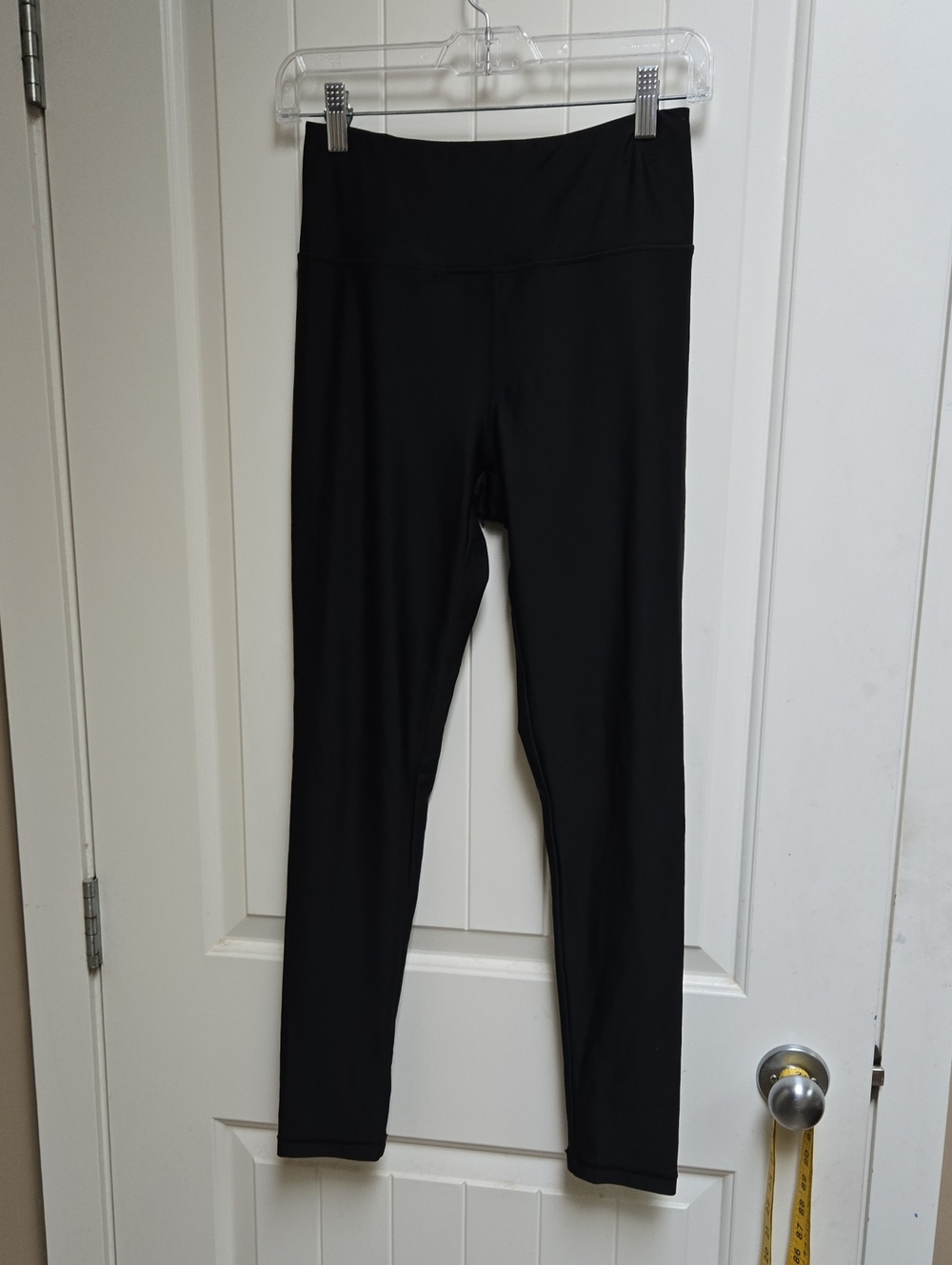 Infinite Performance Youth Essential High-Waist Black Leggings Medium Pocket